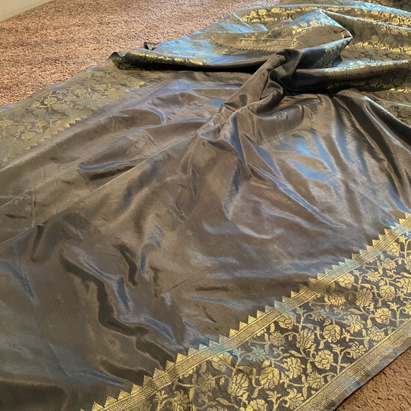 Zainab’s Haute Collectionss Other - Banarasi silk saree with zari border